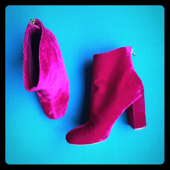 hot pink velvet shoes